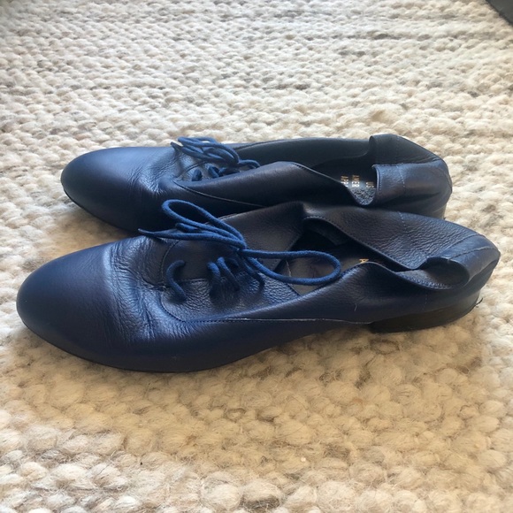 American Apparel lace-ups - Picture 2 of 3